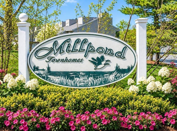 22 Mill Pond, North Andover, MA 01845
