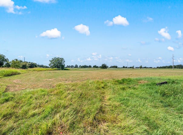 836 County Road 1895, Sunset, TX 76270