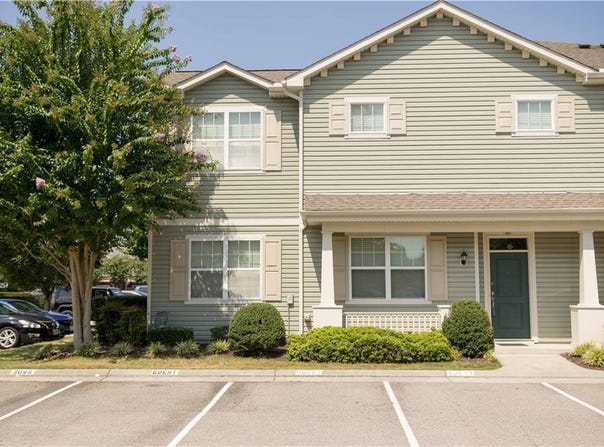 650 Lacy Oak Drive, Chesapeake, VA 23320