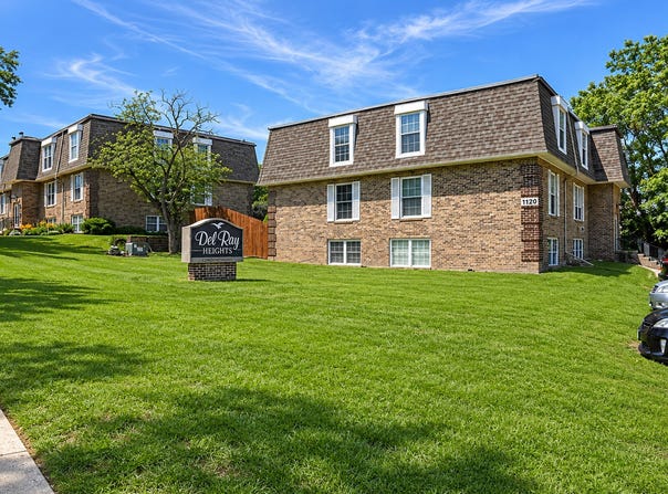 1120 E 6th Street, Des Moines, IA 50316