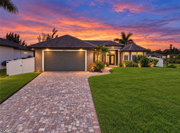 2330 NW 39th Avenue, Cape Coral, FL 33993