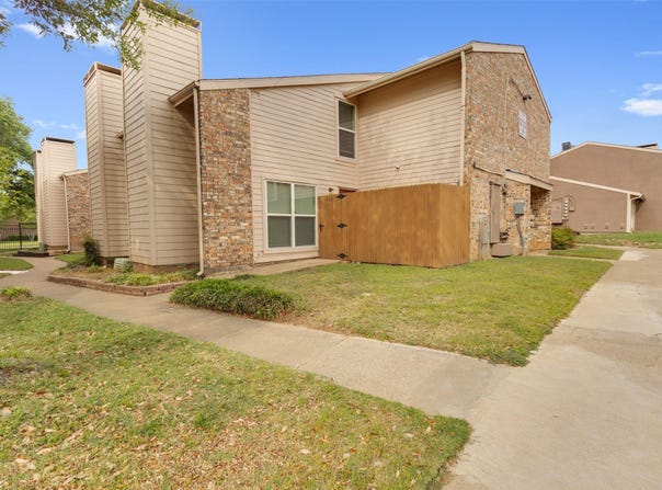 5516 Boca Raton Boulevard, Fort Worth, TX 76112
