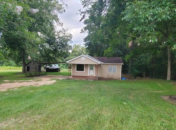 6394 county road 110, BRUNDIDGE, AL 36010
