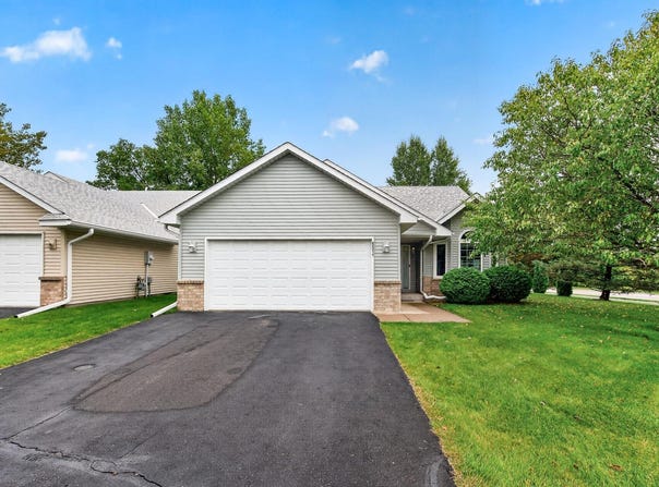 6511 20th Street N, Oakdale, MN 55128