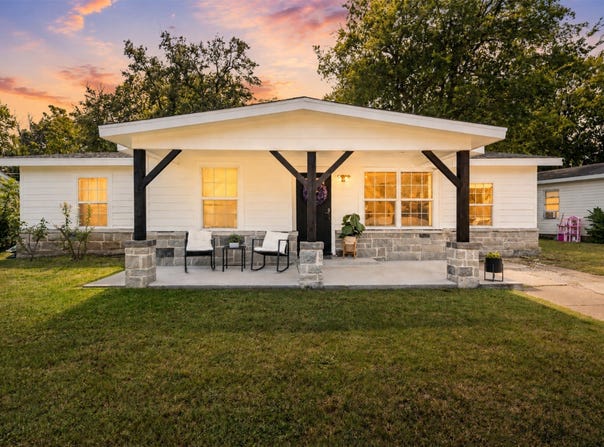 121 Austin Street, McGregor, TX 76657