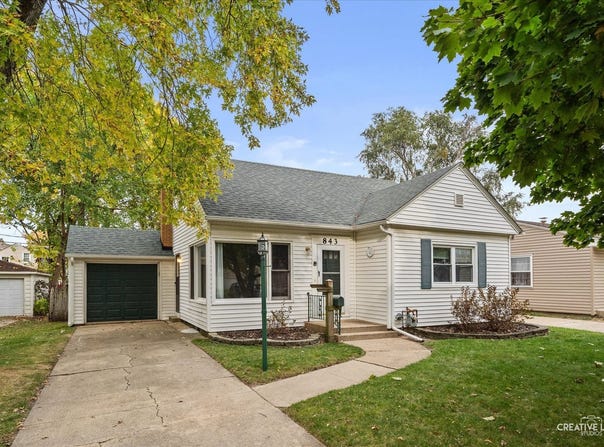 843 Spruce Street, Aurora, IL 60506