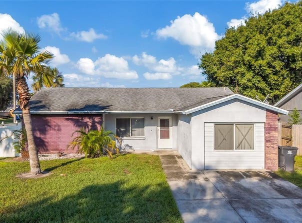 1002 PINE RIDGE Circle, BRANDON, FL 33511
