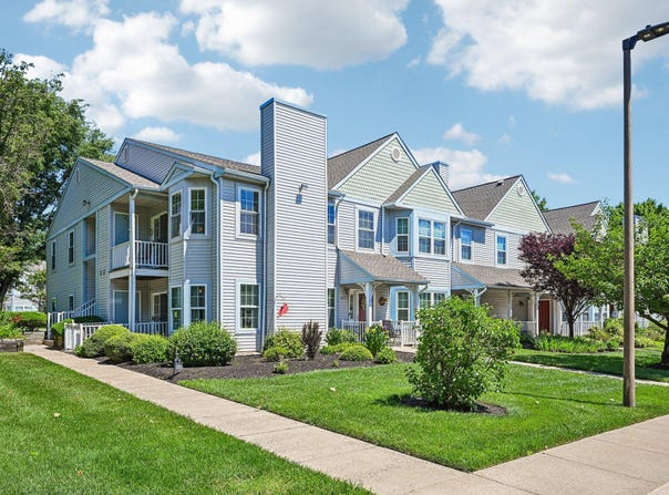 1005 SWEETWATER Drive, CINNAMINSON, NJ 08077