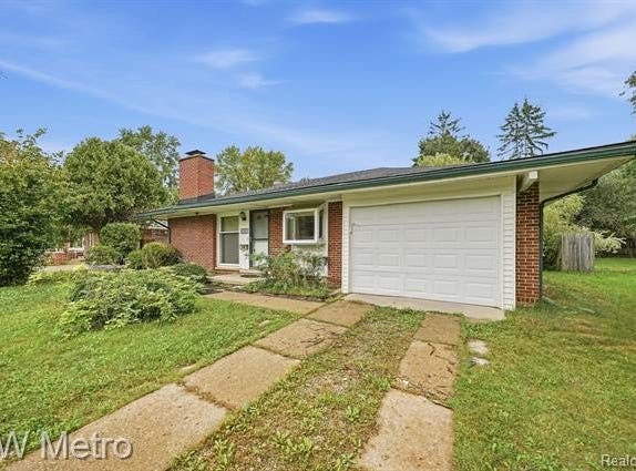 29700 Rock Creek Drive, Southfield, MI 48076