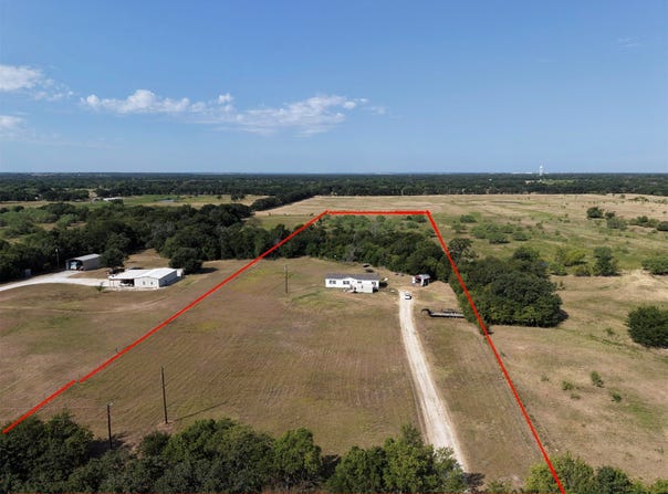 676 Homer Young, Axtell, TX 76624