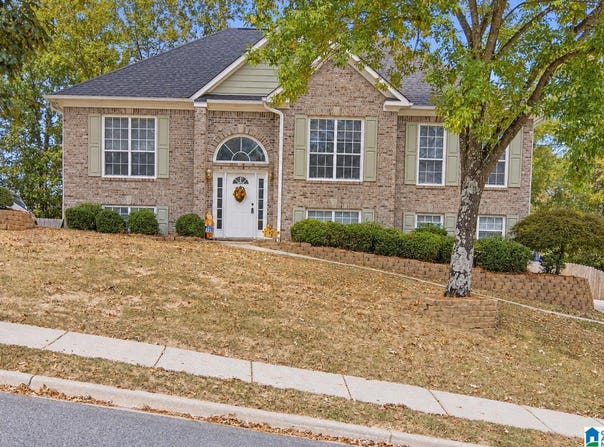 117 LANE PARK DRIVE, MAYLENE, AL 35114