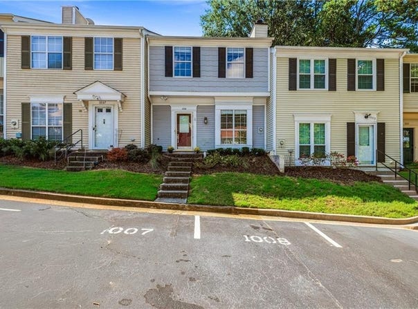 1008 Wedgewood Way, Sandy Springs, GA 30350