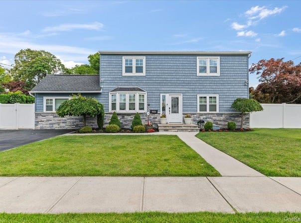 78 Broadway, Bethpage, NY 11714