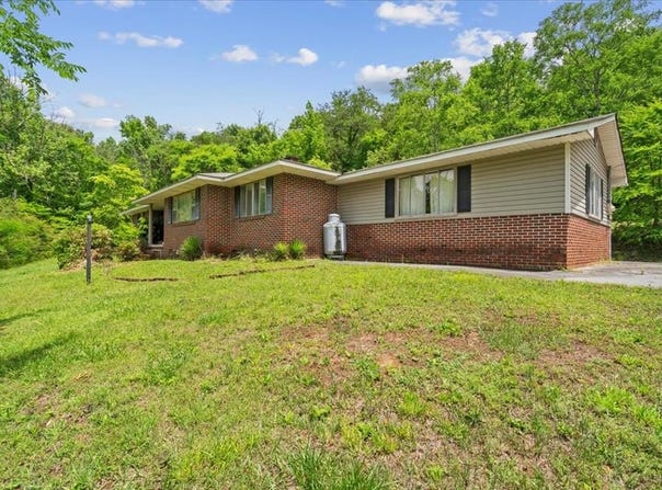 857 Old CCC Camp Road, CHATSWORTH, GA 30705