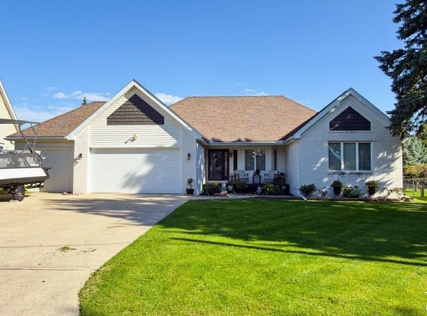 4900 Evergreen Drive, Monroe, MI 48161