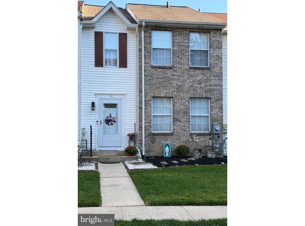 19 N DUNMOOR, HAMILTON, NJ 08690