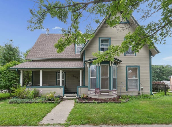 602 N 1st Avenue, Winterset, IA 50273