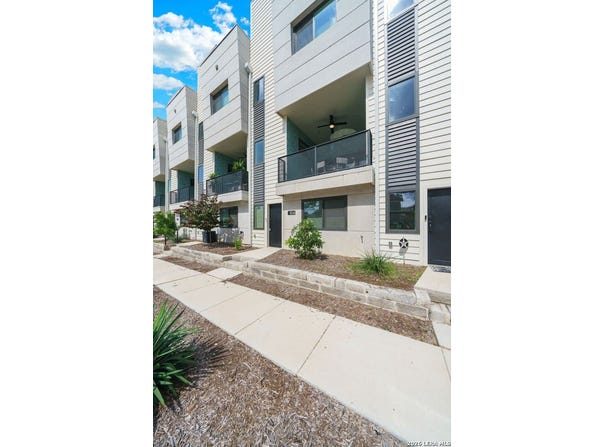203 PASCHAL ST, San Antonio, TX 78212-4703
