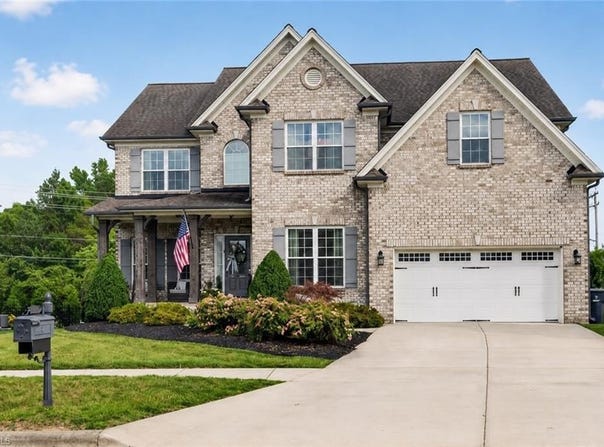 1110 Old Stone Lane, Kernersville, NC 27284