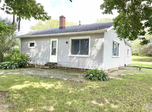 1460 N State Rd 5, Larwill, IN 46764