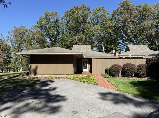 219 CLUB CIRCLE, DANIELS, WV 25832