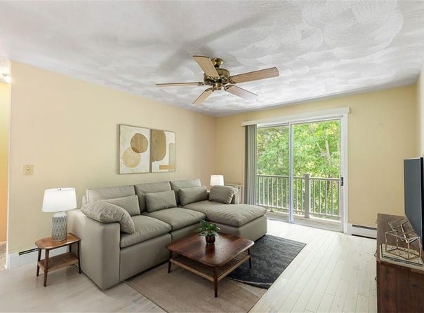 494 Putnam Pike, Smithfield, RI 02828