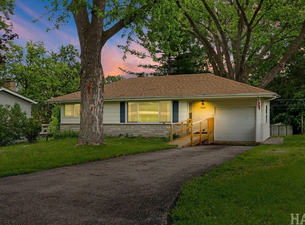 4209 Ponca Street, McHenry, IL 60050