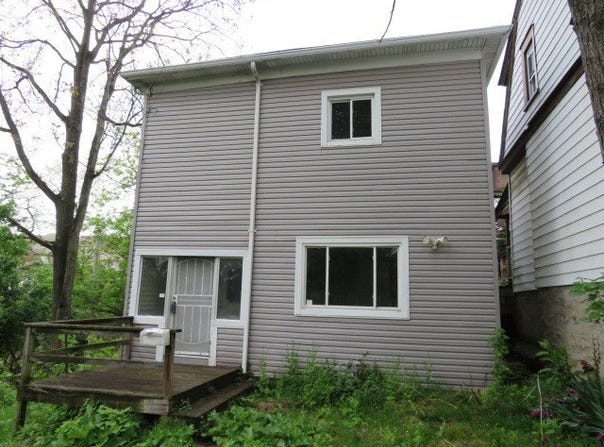 301 Paur St, Mt Washington, PA 15211