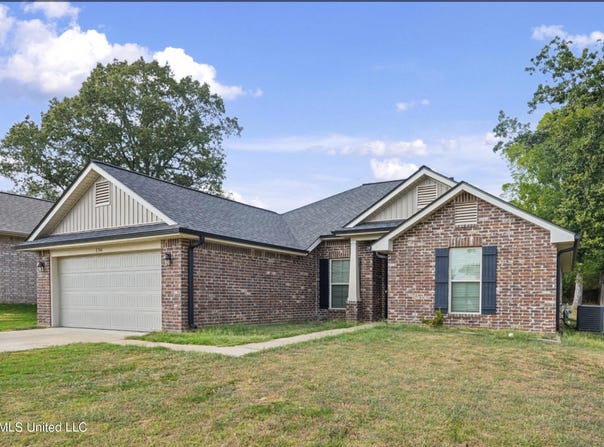 1744 Grayce Drive, Southaven, MS 38671