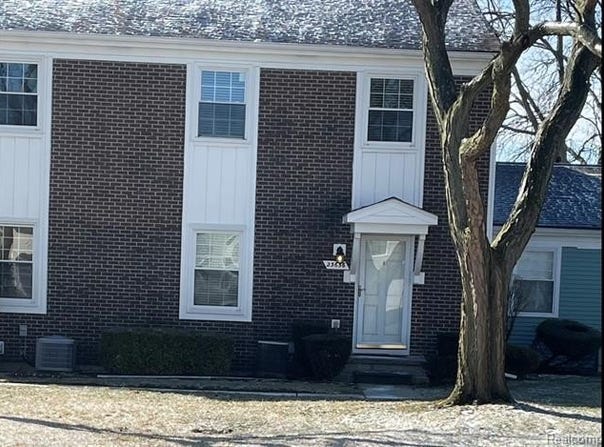 23656 N ROCKLEDGE, Novi, MI 48375
