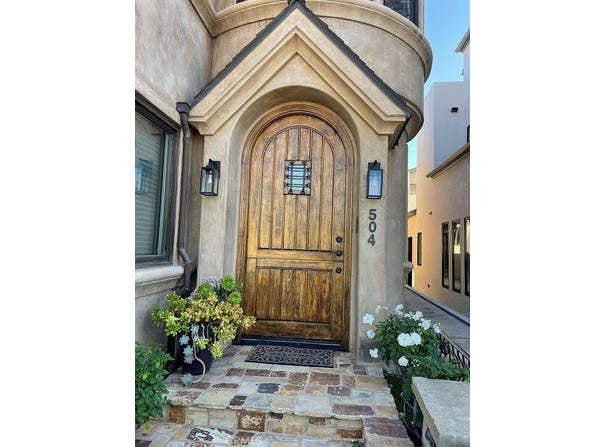 504 Avocado Avenue, Corona del Mar, CA 92625