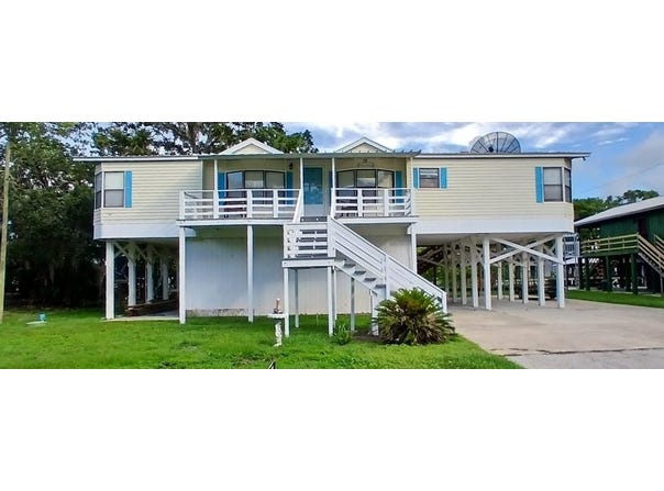 58 252nd St, Suwannee, FL 32692