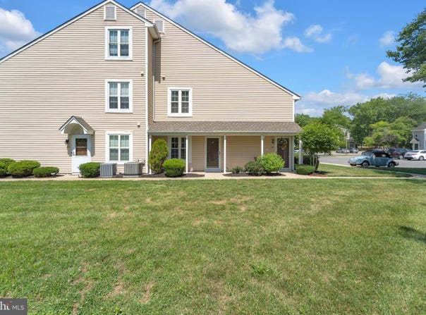 105 DEVONSHIRE Court, SEWELL, NJ 08080