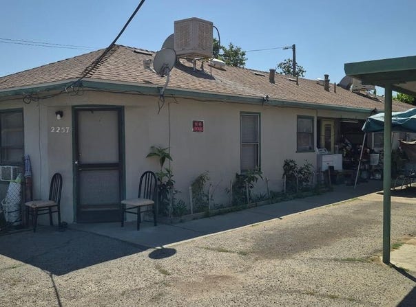 2263 E Thomas Avenue, Fresno, CA 93701