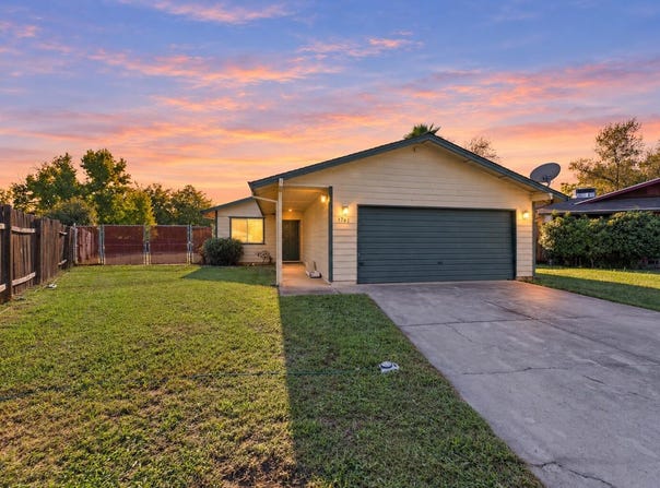 1761 Hawthorne Court, Redding, CA 96002