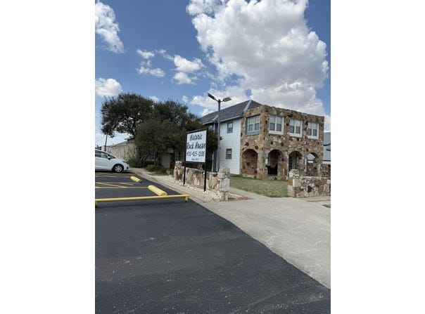 1308 Scurry St, Big Spring, TX 79720