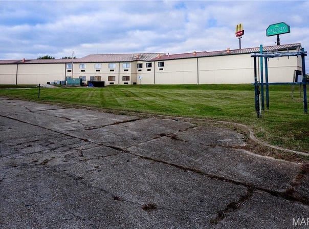 N Outer Road, St James, MO 65559