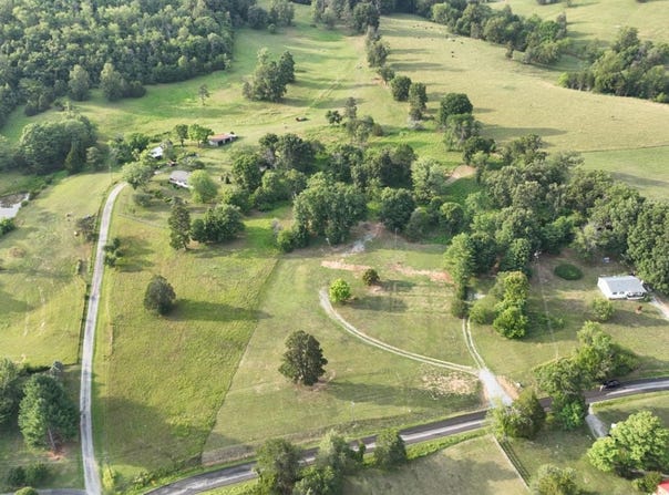 2225 Irving Road, Thaxton, VA 24174