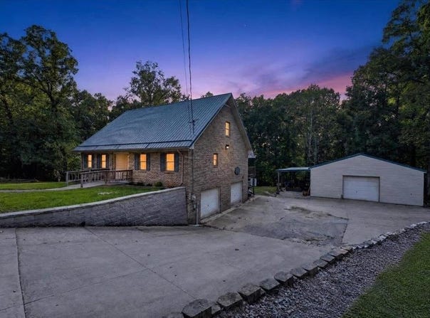 1060 Concord Point Road, Leitchfield, KY 40119