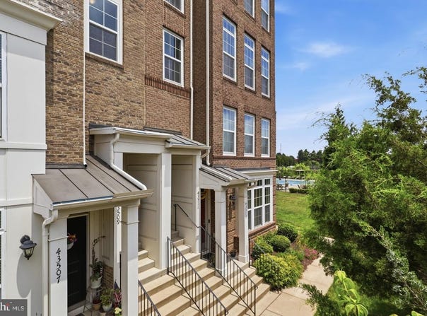 43509 TOWN GATE, CHANTILLY, VA 20152