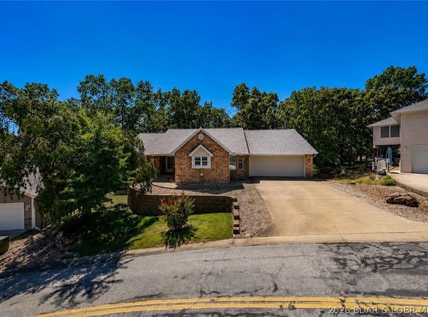 3730 Brookfield Lane, Osage Beach, MO 65065