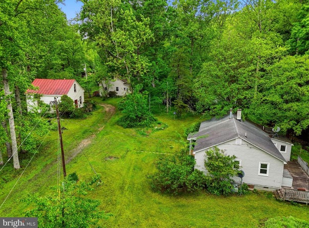 326 KEYSER RUN Road, WASHINGTON, VA 22747