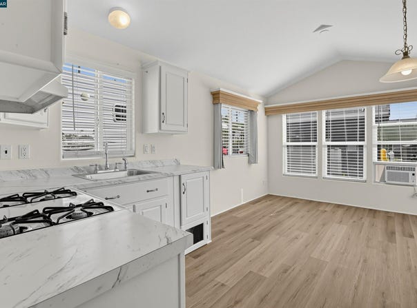 1468 Grand Avenue, San Leandro, CA 94577