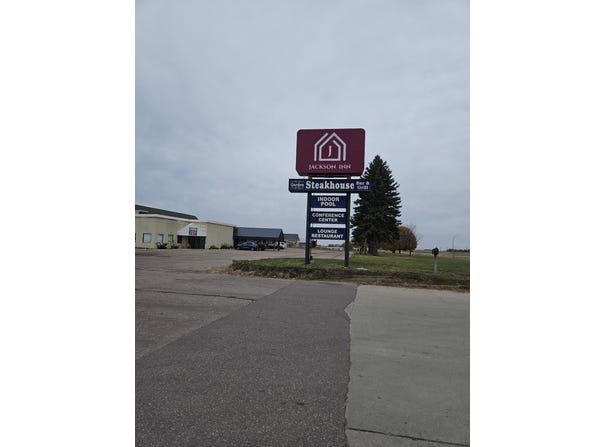 2007 Highway 71 N, Jackson, MN 56143