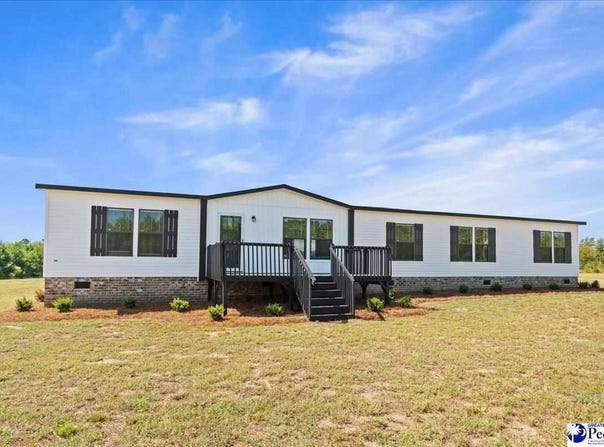 10163 Hardwick Rd., Nichols, SC 29581