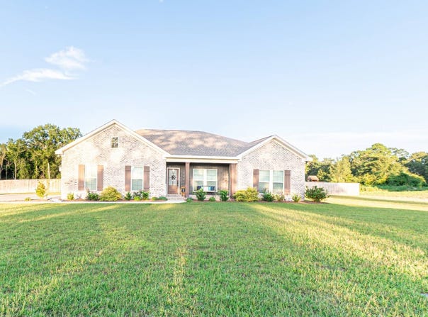 333 Mockingbird, Newton, AL 36352