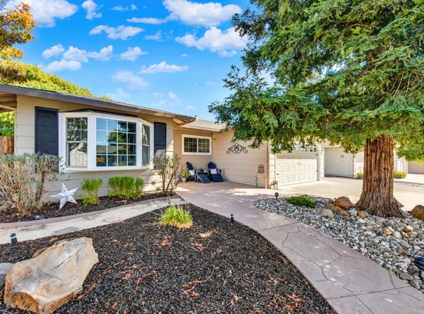 185 Midvale Drive, Vacaville, CA 95687