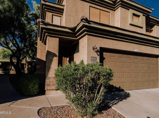705 W QUEEN CREEK Road, Chandler, AZ 85248