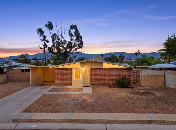 8041 E Julia Street, Tucson, AZ 85710