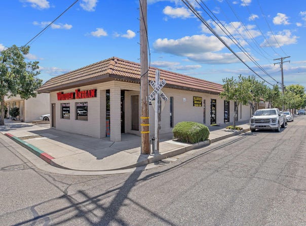 210 N Floral Street, Visalia, CA 93291